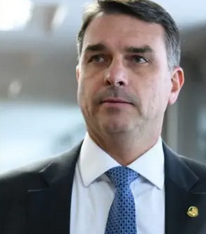 CGuedes1906's tweet photo. Ciro fecha aliança com Flávio Bolsonaro

O objetivo de Ciro Gomes não é ser governador do Ceará, mas realizar uma revanche. É o esforço patético de um homem obcecado em se  vingar de Lula

Ao fechar aliança com Flávio, Ciro Gomes consuma sua traição final
https://t.co/nz71Ngmsvx https://t.co/w2zNwurVFu