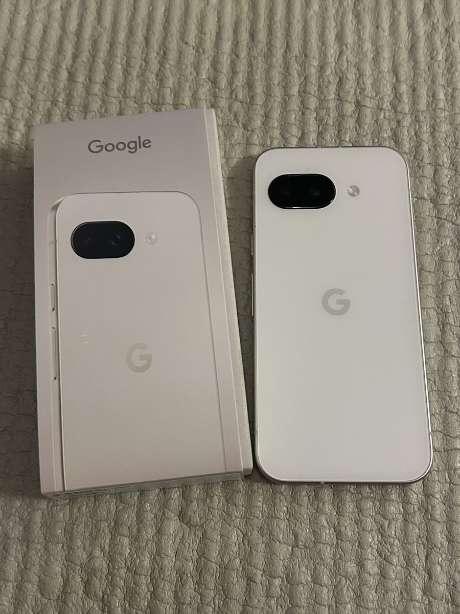 Kentz7979's tweet photo. 2年契約の満期が来たので、ようやくiOSからの脱却！
やっぱりいつでも一手戻れる、いつでもホームに戻れるってのは、人間にとって大事なこと！

 #Imhome
 #アイムホーム
 #僕にはいつでも帰れる自由があるんだ
 #こんなに嬉しいことはない
 #iPhone
 #iOS
 #AndroidOS
 #Googlepixel https://t.co/U1K83vFYaV