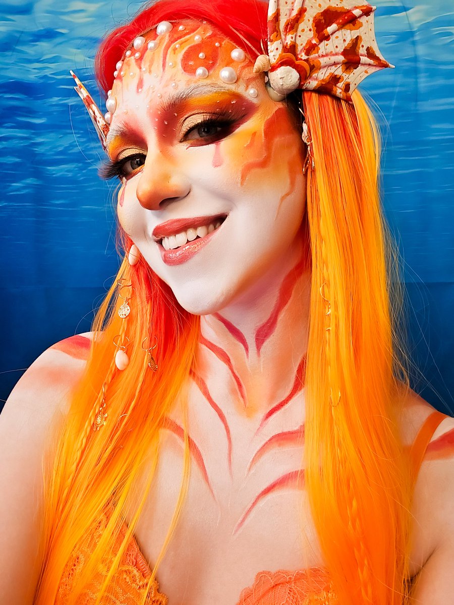 RoseiQuartzOfficial tweet media