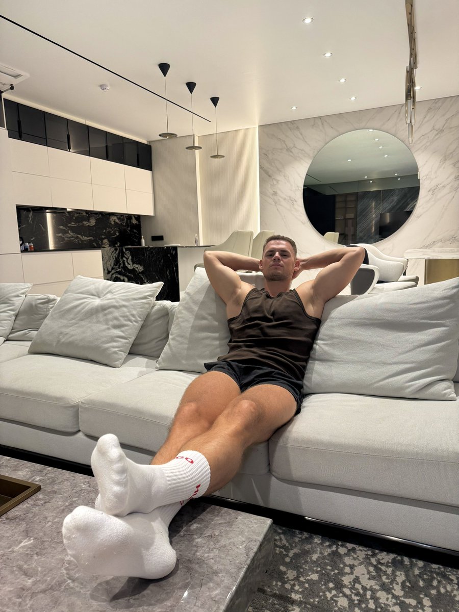 Alpha Tom tweet media