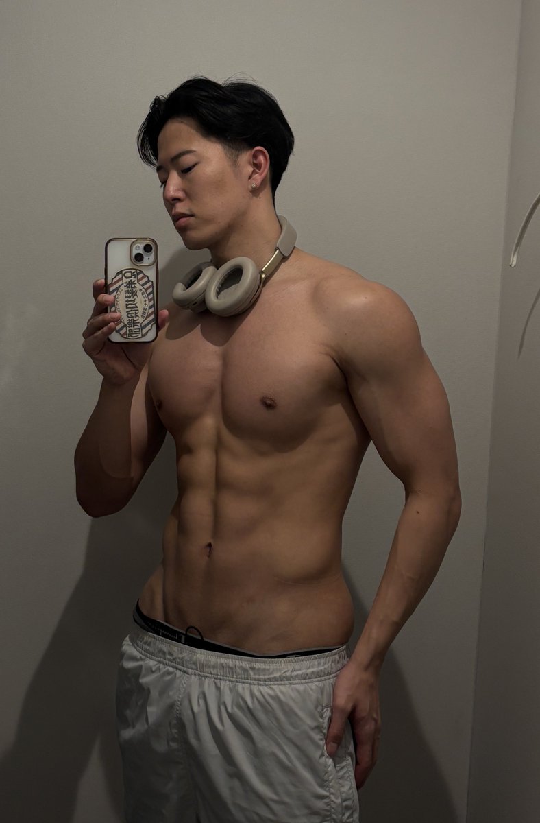 えじるううう tweet media