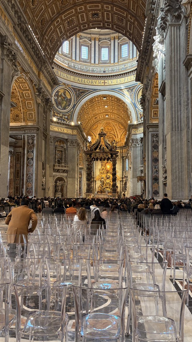 pasiflaura's tweet photo. Vatikan’ın güzelliğinden bahsedeceğim bir ara! Unutmamak için bu fotoğrafları buraya bırakıyorum.

#vatikan #roma #italya https://t.co/C3Th6YfScs