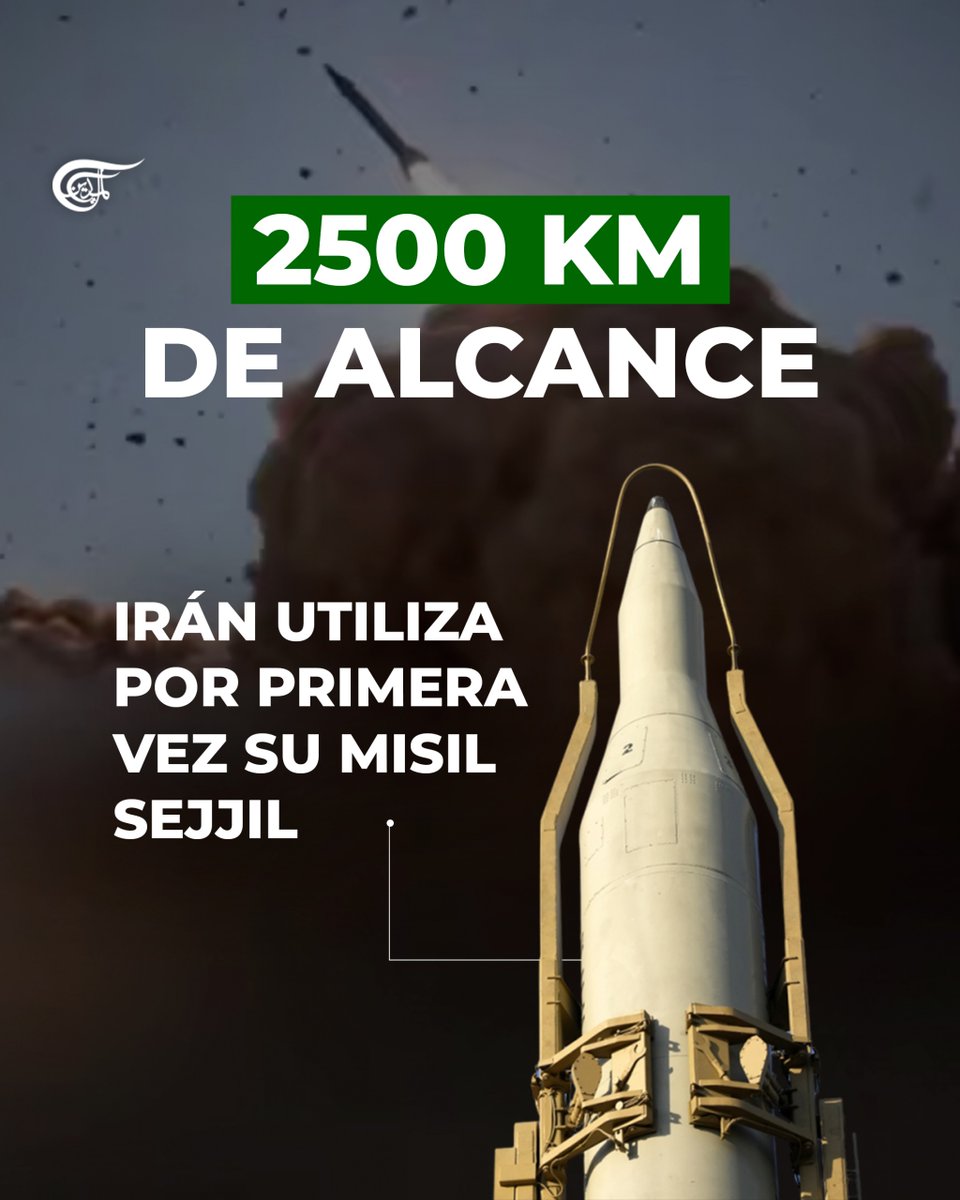 almayadeen_es's tweet photo. ‼️💥MISIL IRANÍ SEJJIL: 2500 KM DE ALCANCE 

⭕️ Irán utiliza por primera vez su Misil Sejjil en la oleada 54 de la Operación Promesa Veraz 4. 

⭕️ Según la Guardia Revolucionaria Islámica, los ataques alcanzaron con éxito centros de mando y toma de decisiones que dirigen las operaciones aéreas israelíes, infraestructura crítica para las industrias militar y de defensa, y lugares donde se concentran las fuerzas militares israelíes.

—

📡 Más detalles en nuestra web: https://t.co/7Gjmvdrtag

#Iran #EEUU #IsraelGenocida