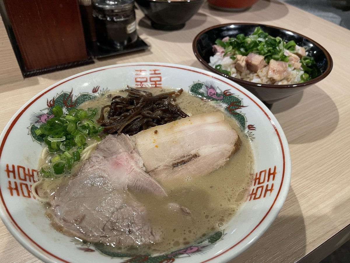 たろきち tweet media