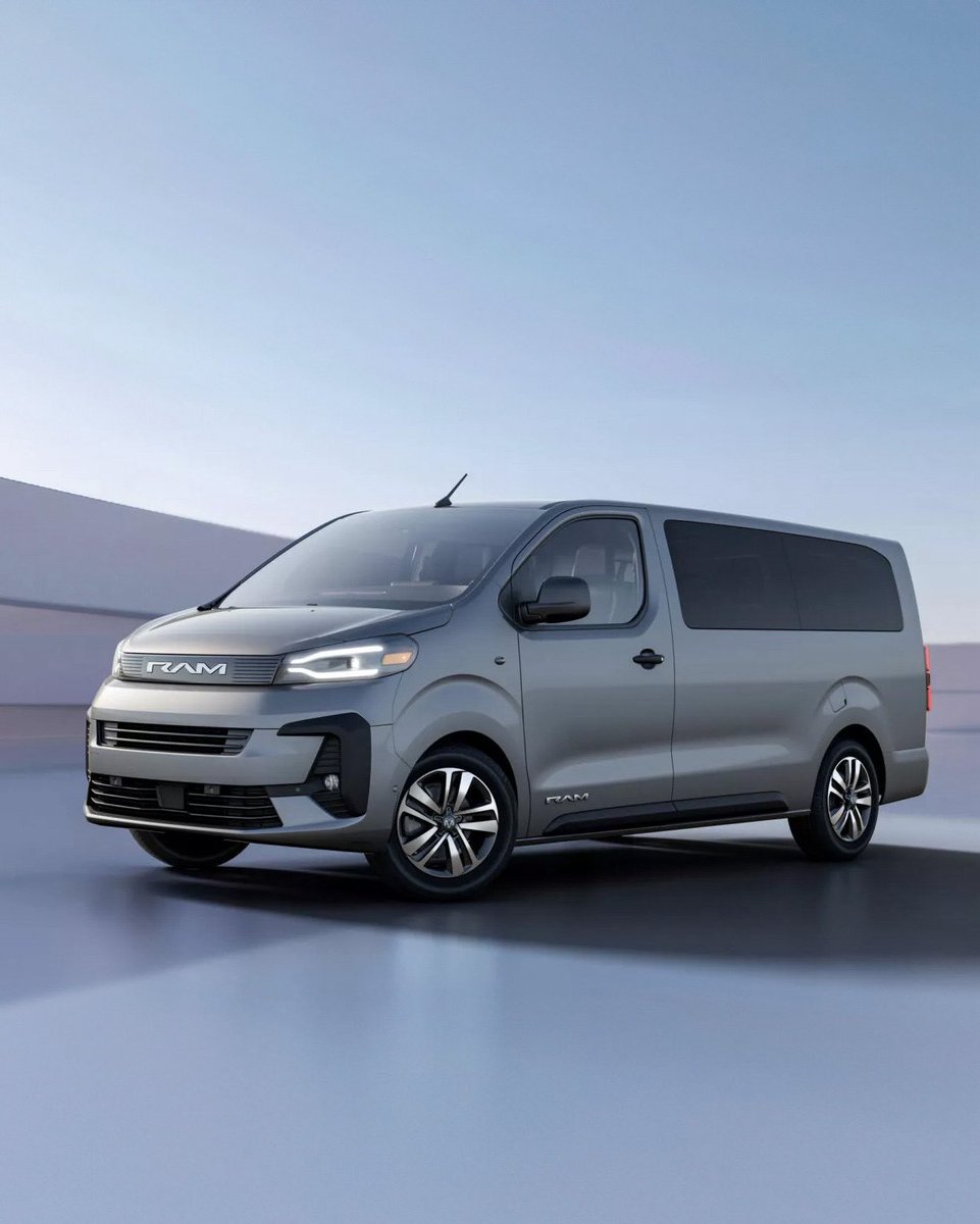 OtoMesutAbi's tweet photo. Tofaş, Bursa'daki fabrikada RAM ProMaster City markasıyla ABD için ortaboy van ve panel van üretimine başlıyor!
Yorumlarınızı bekliyorum.
#reklamdeğil #araba #ram #promaster #madeintürkiye https://t.co/vSXO4priqq