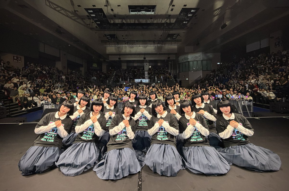 avantgardey_'s tweet photo. はろ〜👋 I'm aimu!
AVANTGARDEY ASIA TOUR 2026【LET’S GROOVE!!】
in Hong Kong Day1
ありがとうございました‼️✨

明日はDay2！そしてアジアツアー最終日です！！
最後まで17人で全力で駆け抜けます💨
私達の熱いパフォーマンスを
ぜひお見逃しなくっ！❤️‍🔥
aimu

Hello👋 I’m aimu!
AVANTGARDEY ASIA TOUR 2026 【LET’S GROOVE!!】
in Hong Kong Day1
Thank you so much!! ✨
Tomorrow is Day2 — and the final day of our Asia tour!!
All 17 of us will give it everything we’ve got until the very end 💨
Don’t miss our passionate performance! ❤️‍🔥
aimu

#avantgardey #アバンギャルディ
#アイムアバンギャルディ