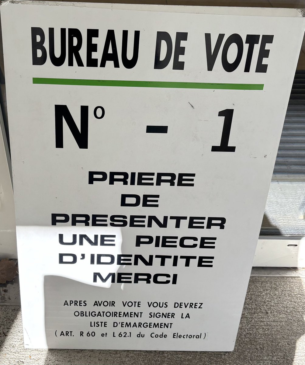 DaugeValerie's tweet photo. #Municipales2026 Je viens de 🗳️ à #Châtellerault, j’ai également #voté pour un proche en déplacement par #procuration.
Faire vivre la démocratie de citoyens ✅✅ https://t.co/8nB4ggslbi