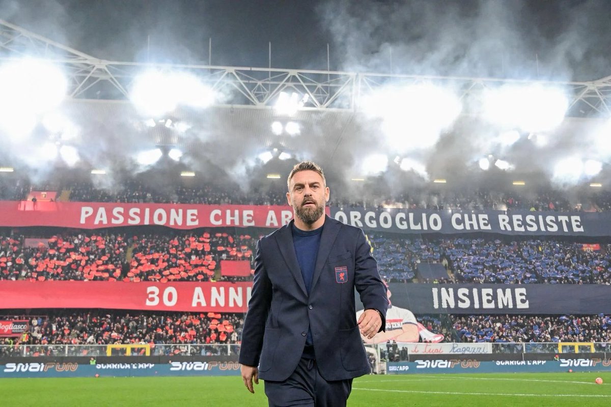 Daniele “lo stagista” #DeRossi: arriva in un #Genoa che occupa il terzultimo posto, con appena 6 punti in 10 partite. Ora, dopo 19 gare, i rossoblu hanno raccolto 27 punti in 19 match e sono a +9 sulla zona retrocessione. Non male per un allenatore inadeguato alla #SerieA, no?