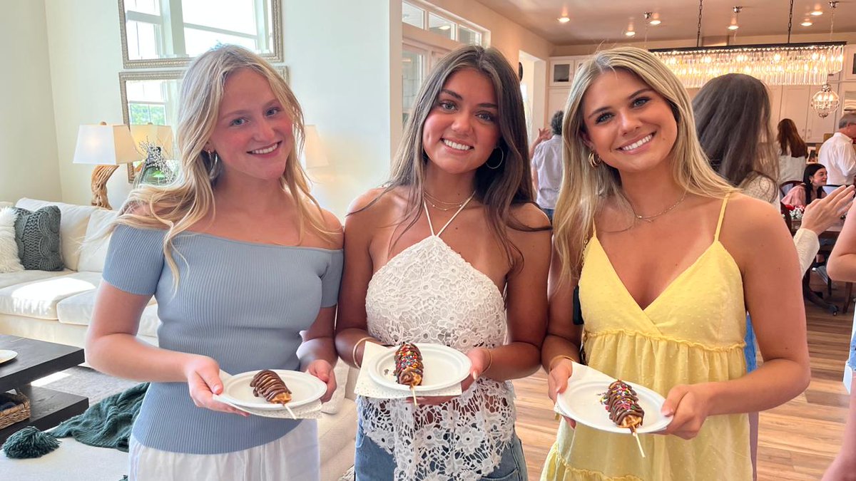 Wafflerita Catering is booking up fast for Class of 2026 graduation parties. Treat your grads and guests to our delicious, easy-to-eat Stuffed Waffles on a stick—a crowd favorite! 🧇

Dates are filling quickly—contact us today to get on the calendar!
📧 info@wafflerita.com
