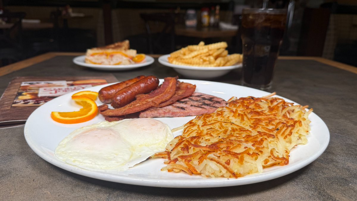 Sam's Town Las Vegas tweet media