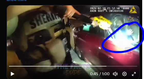 SFly25's tweet photo. @TonyLaneNV when tased and starting to move backwards open hands no gun.  Then hes shot. https://t.co/TdJuhlgPOn