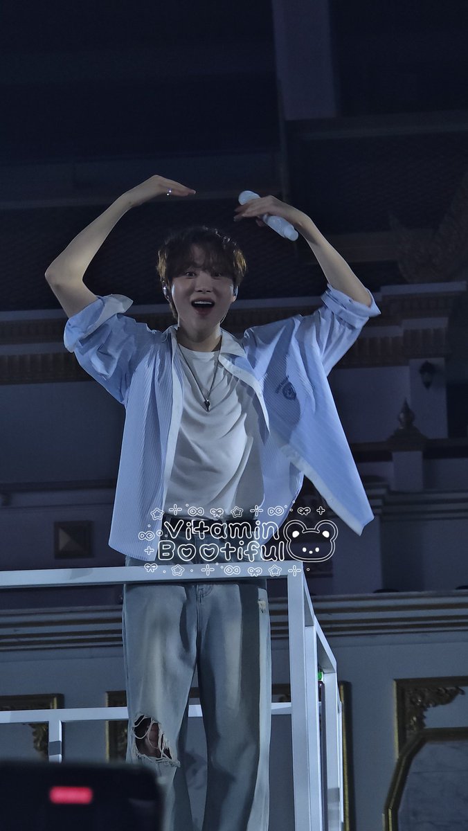 ☆ʙᴏᴏᴛɪꜰᴜʟ🧸ྀི🍊 tweet media