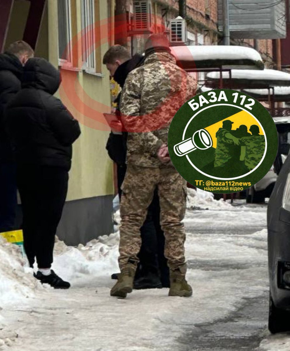 База 112 tweet media