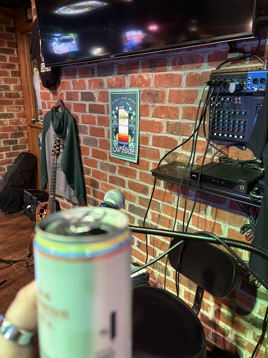 caitmarb5's tweet photo. @DrinkSurfside was my go to drink yesterday 🥰 #strawberrylemonade https://t.co/FMD9RBEifV