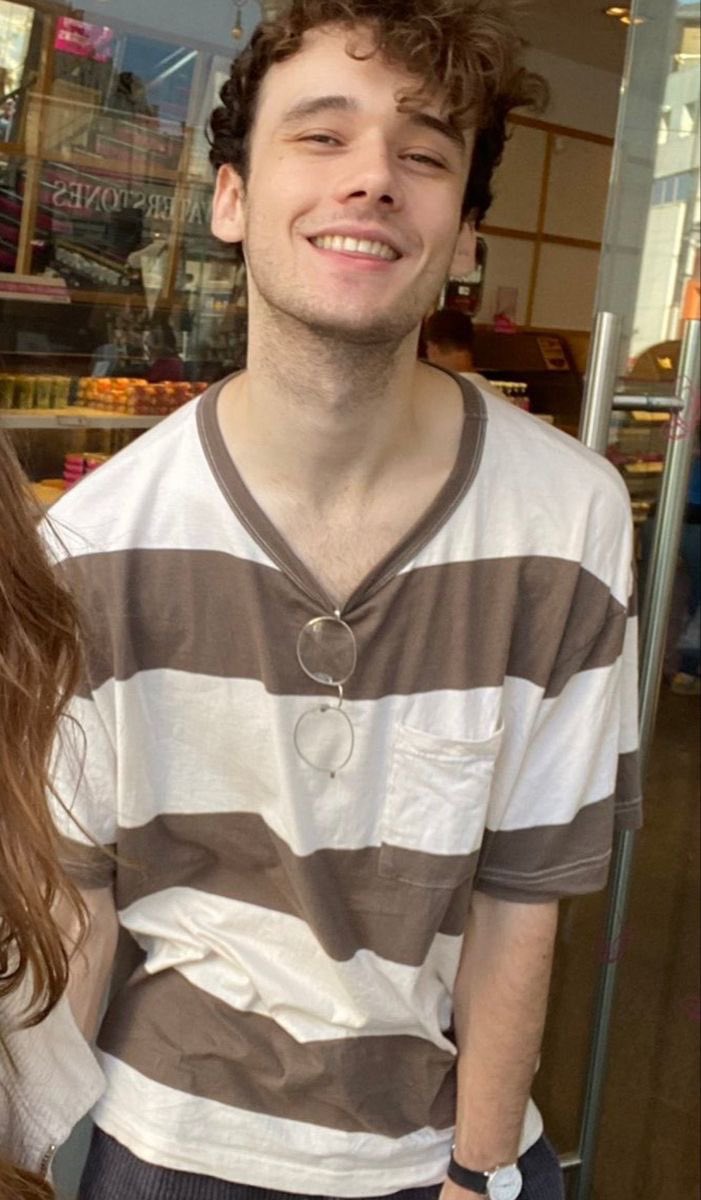 GHOSTBUR tweet media