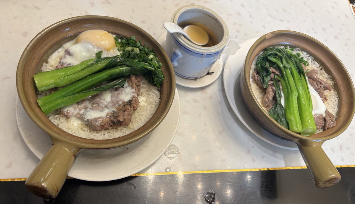 l4cebao's tweet photo. one of the best claypot https://t.co/OfJzbr3hX4