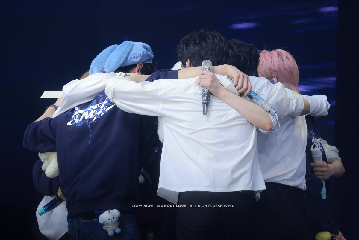 𝗮𝗯𝗼𝘂𝘁 𝗹𝗼𝘃𝗲 tweet media