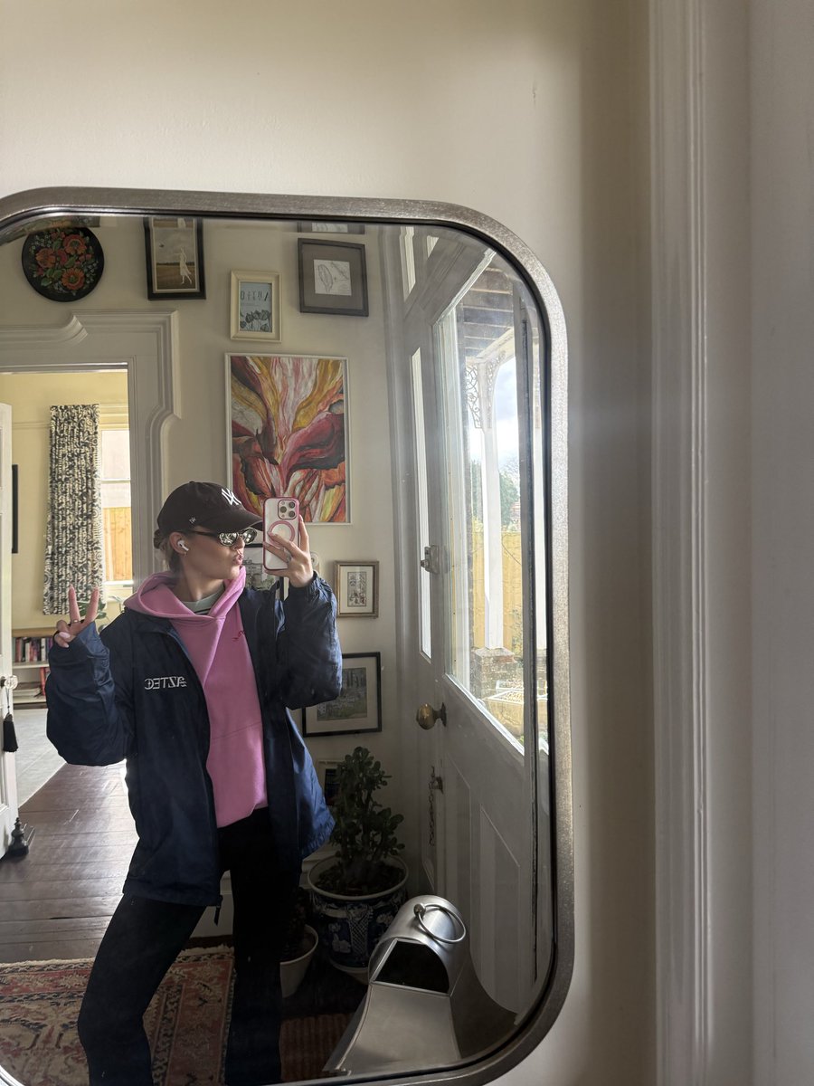 Ciara Nightingale tweet media