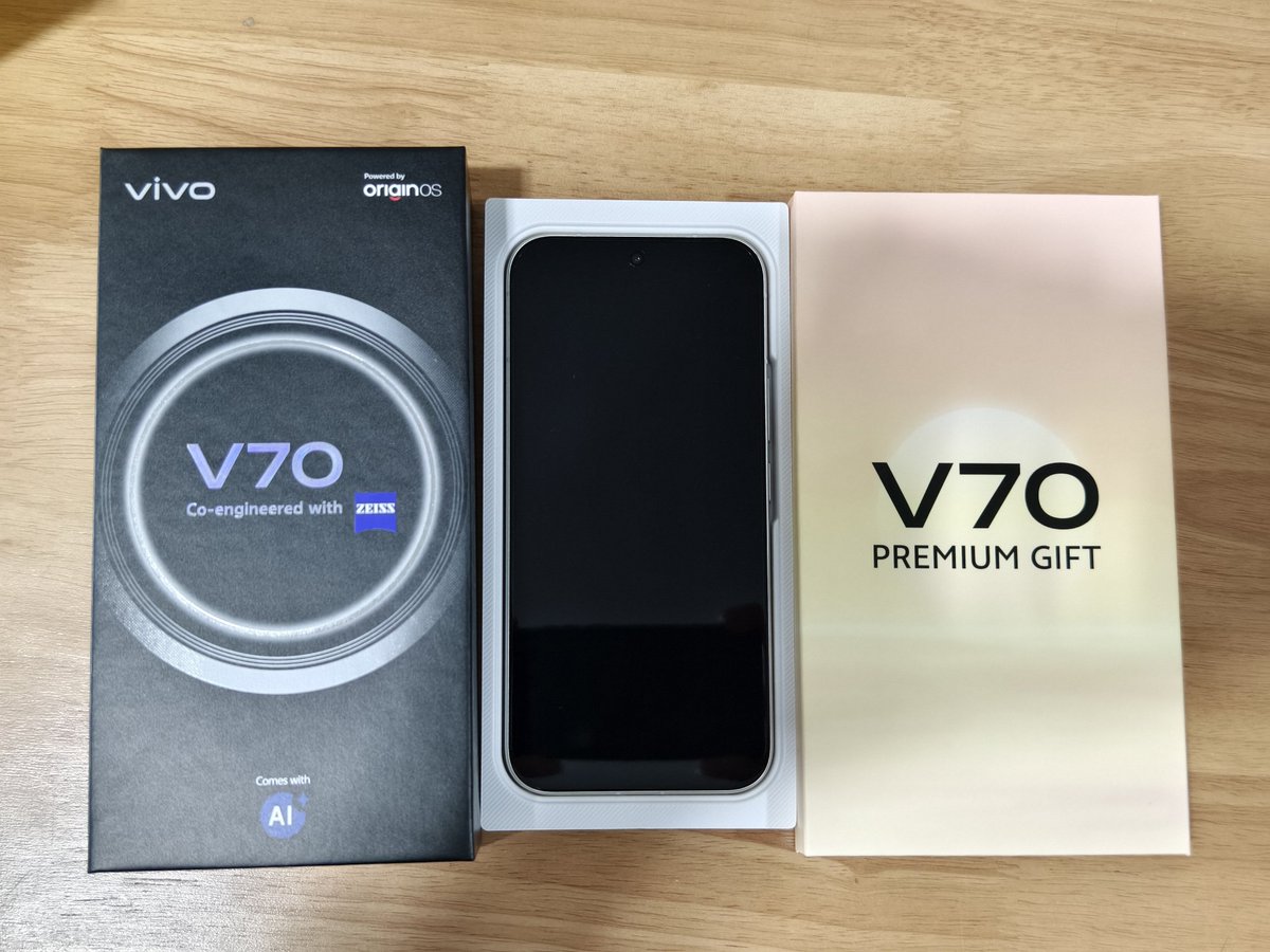 OnePlus 10 pro ของคุณนายแบตเสื่อมเลยจัด Vivo V70 ให้ใช้แทนครับ 😉👌