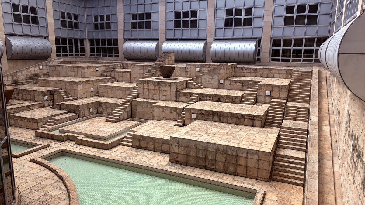 Guli_Gura's tweet image. 国立民俗学博物館
パティオはいいね。
#国立民俗学博物館 #パティオ #patio