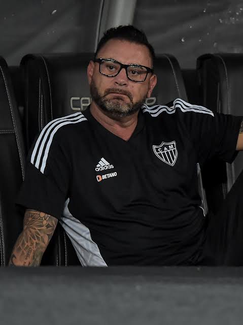 Arcebispo tweet media