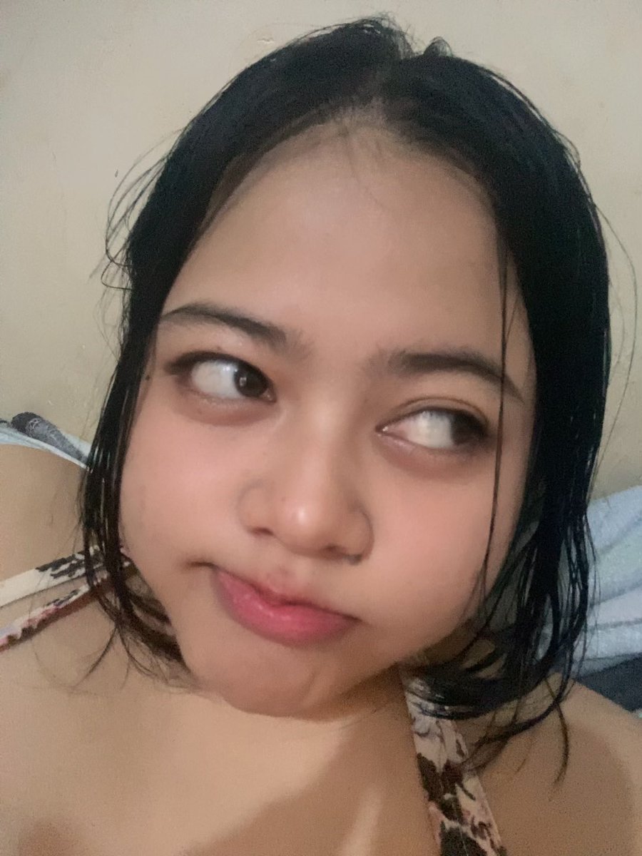 lili yang aslii || ‘03s || bkan faker anj tweet media