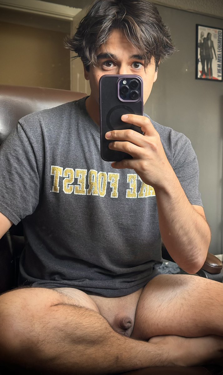LockedSub2023's tweet photo. Contemplating just revealing my face so the world will know I have a dickclit.. no going back?

See more here: https://t.co/fiywnm8ZRo

#sph #smallpenis #smallpenishumiliation #sissy #unhung #gaychastity #gaysub #littledick #lockedboy #sissy #sissyboy #dicklet #subboy #himbo #gooner #exposed #micropenis #minimeat #teamlocked #smallpenispride #nudist #smalldick