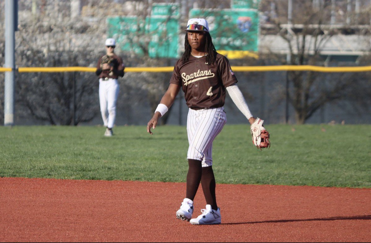 Roger Bacon Baseball tweet media