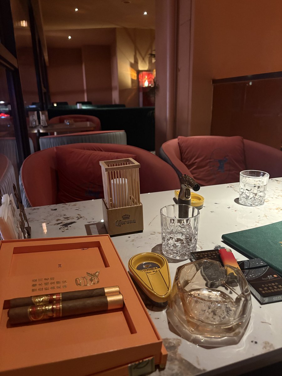 LingaoMaster's tweet photo. 小酌一口 https://t.co/nSVCYuULKM