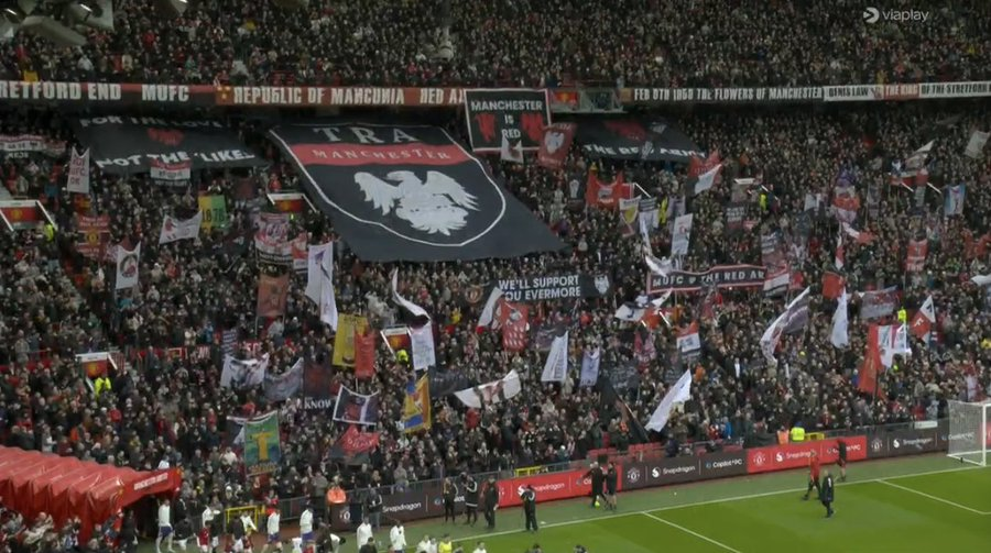 United Update tweet media