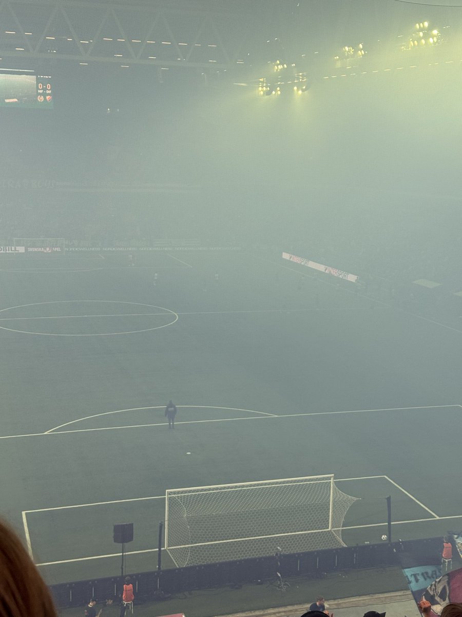 PrecisSomMovicol tweet media