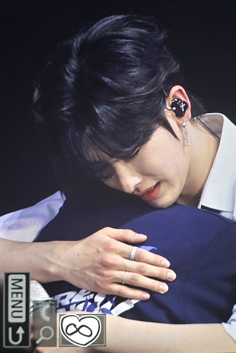 ᴹᴼᶜᴴᴵ·ᶜ🦊 tweet media