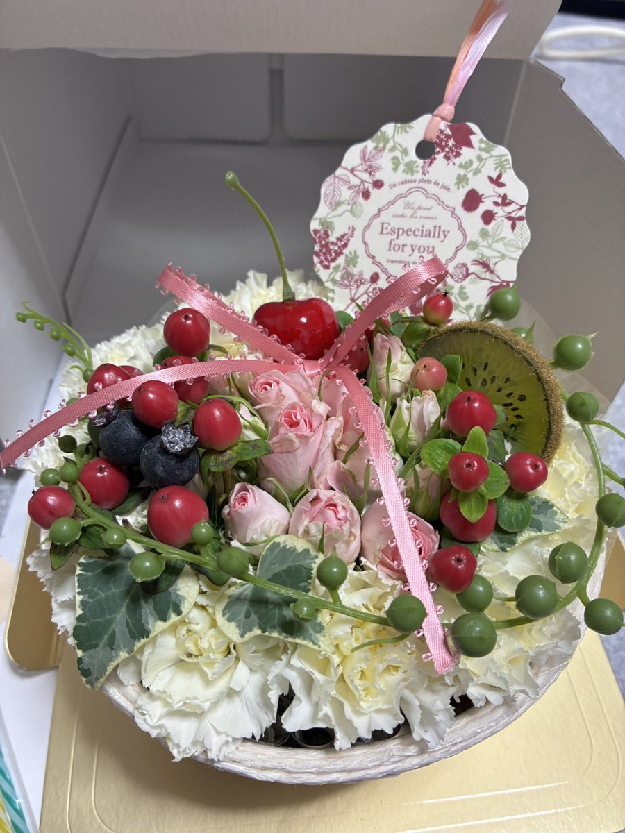 【ご報告🎂💫】

3月14日に開催されました
「ねもフェス！」にて、お祝いのお花を贈りました💐

本企画にご協力を頂きまして、
誠にありがとうございました💠💫

※会計報告につきましては、後日纏めてご報告させて頂きます。予めご了承ください。