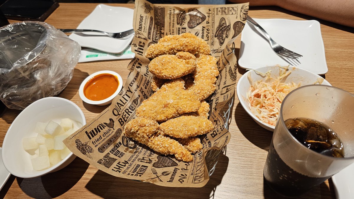EIEI_1011's tweet image. 나도 콰삭킹 먹었어
#리뿌왔숑