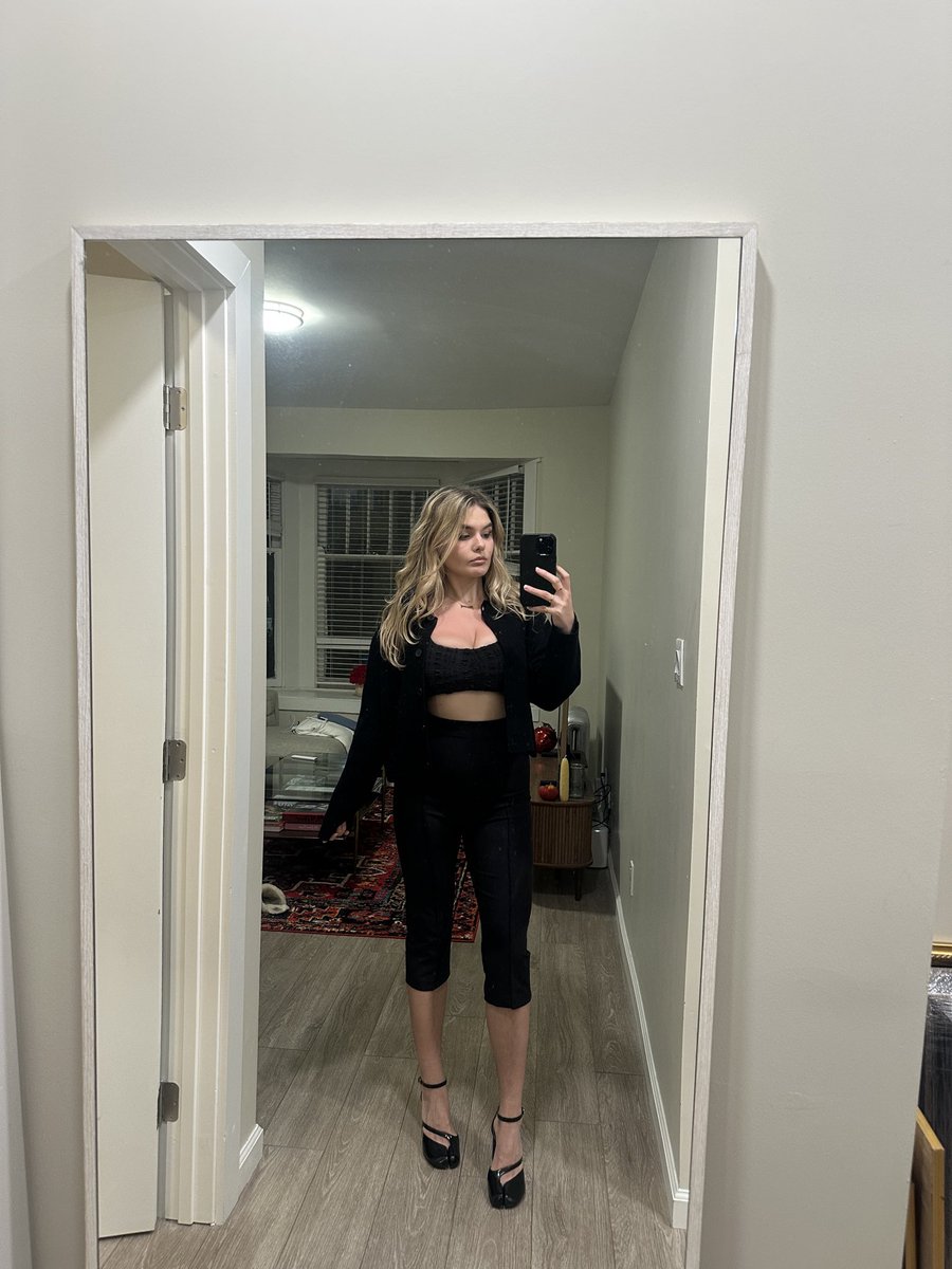 Dasha Bond | NYC & SF Temptress tweet media