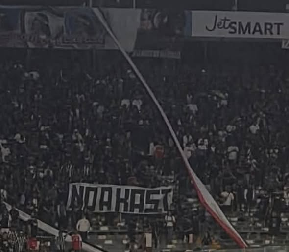 Antifa_Ultras tweet media
