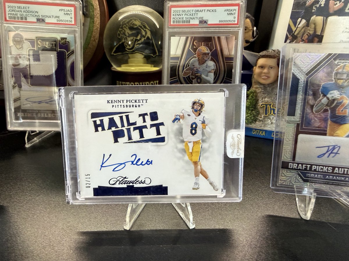 K_Tambo's tweet photo. @DJWheezeDFS This was the one Pickett I wanted to show you I just remembered it lol. Love the patch on this one. https://t.co/oRJZJwiYnT
