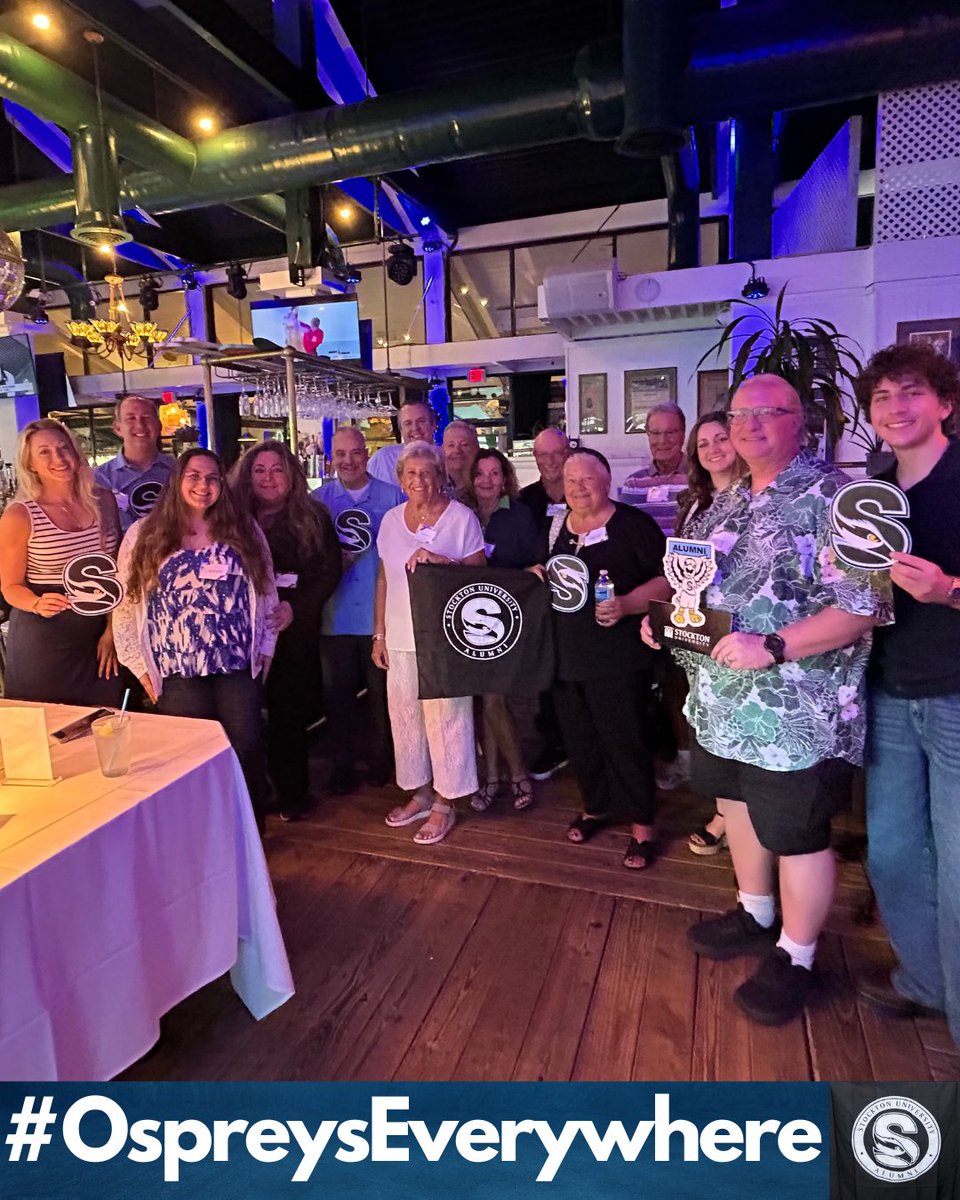 Stockton Ospreys flying the alumni bandana at ER Bradley's in West Palm Beach, Florida 🌴 #OspreysEverywhere