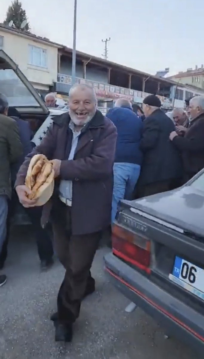 Bora Özkent Official tweet media