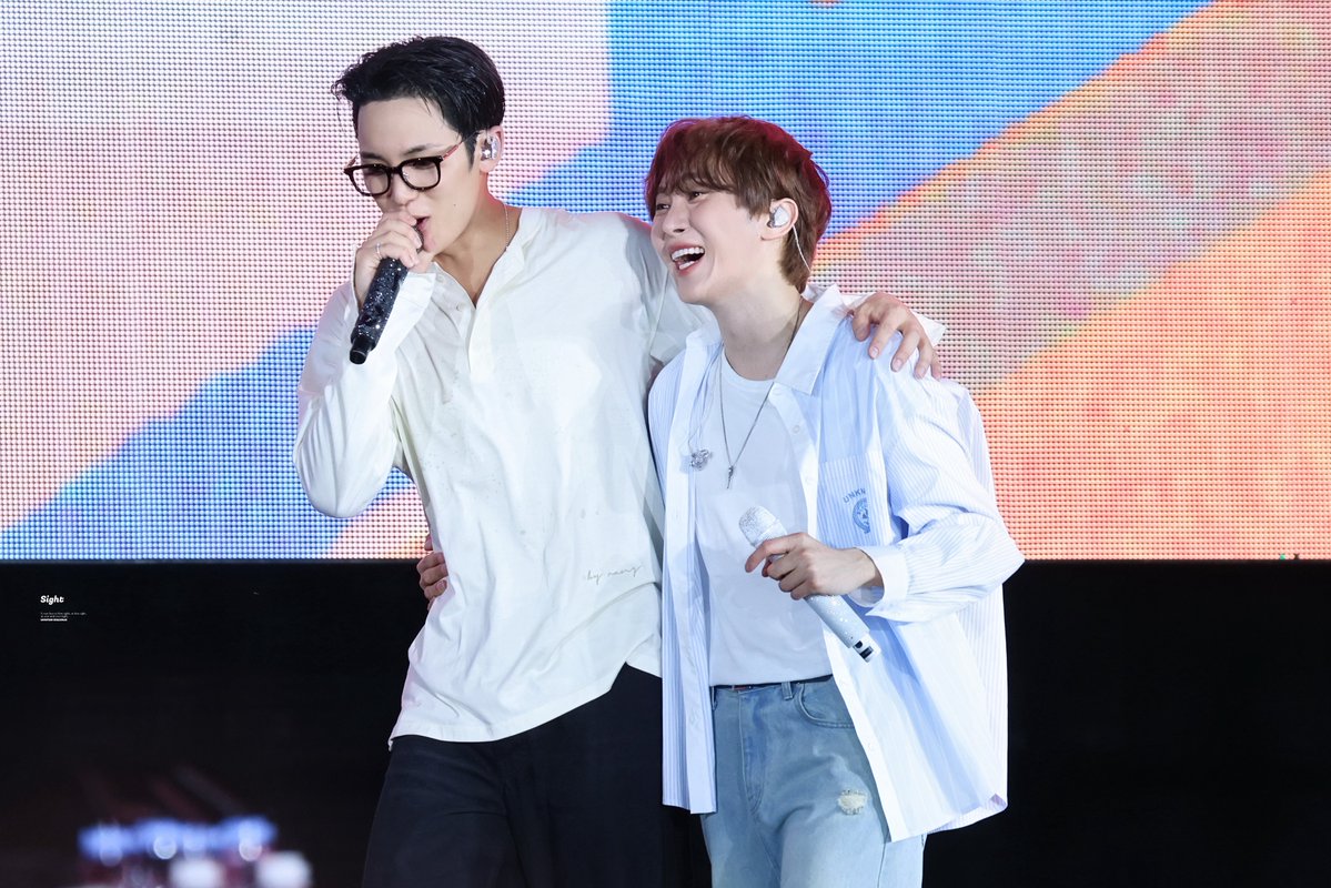 𝑠𝑖𝑔ℎ𝑡 tweet media