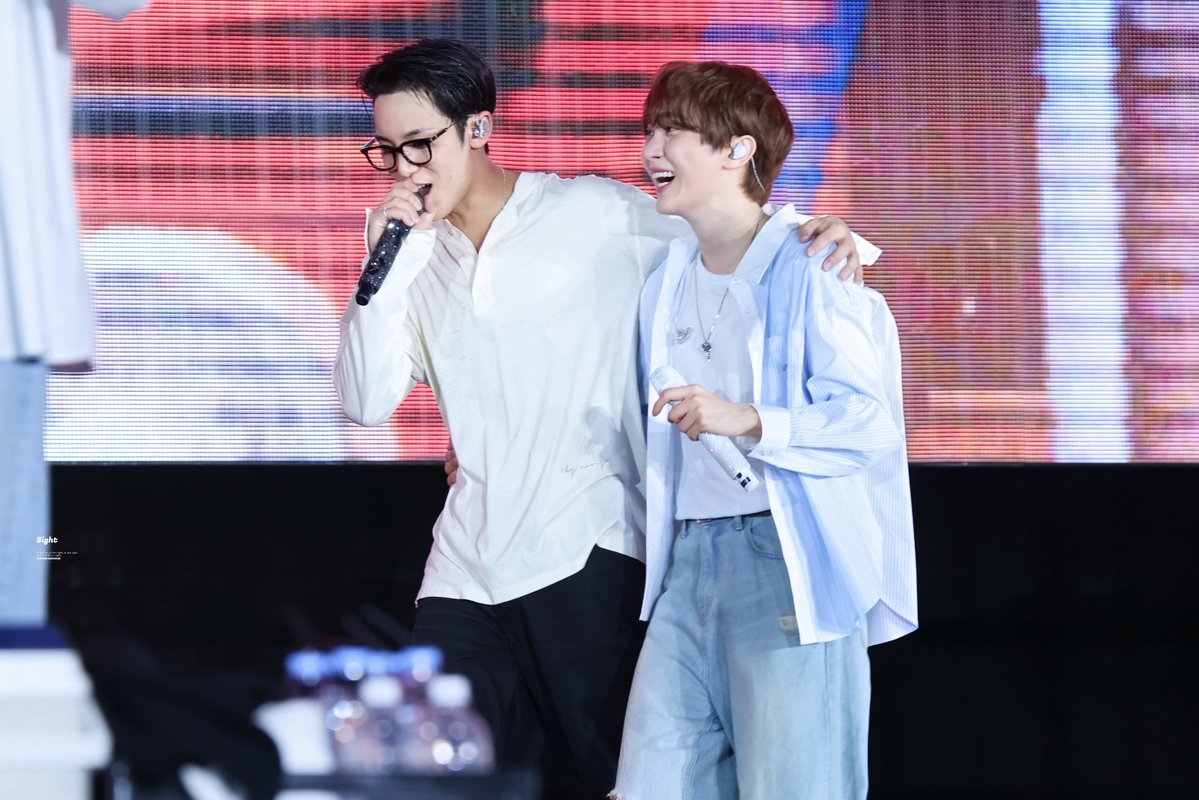 𝑠𝑖𝑔ℎ𝑡 tweet media