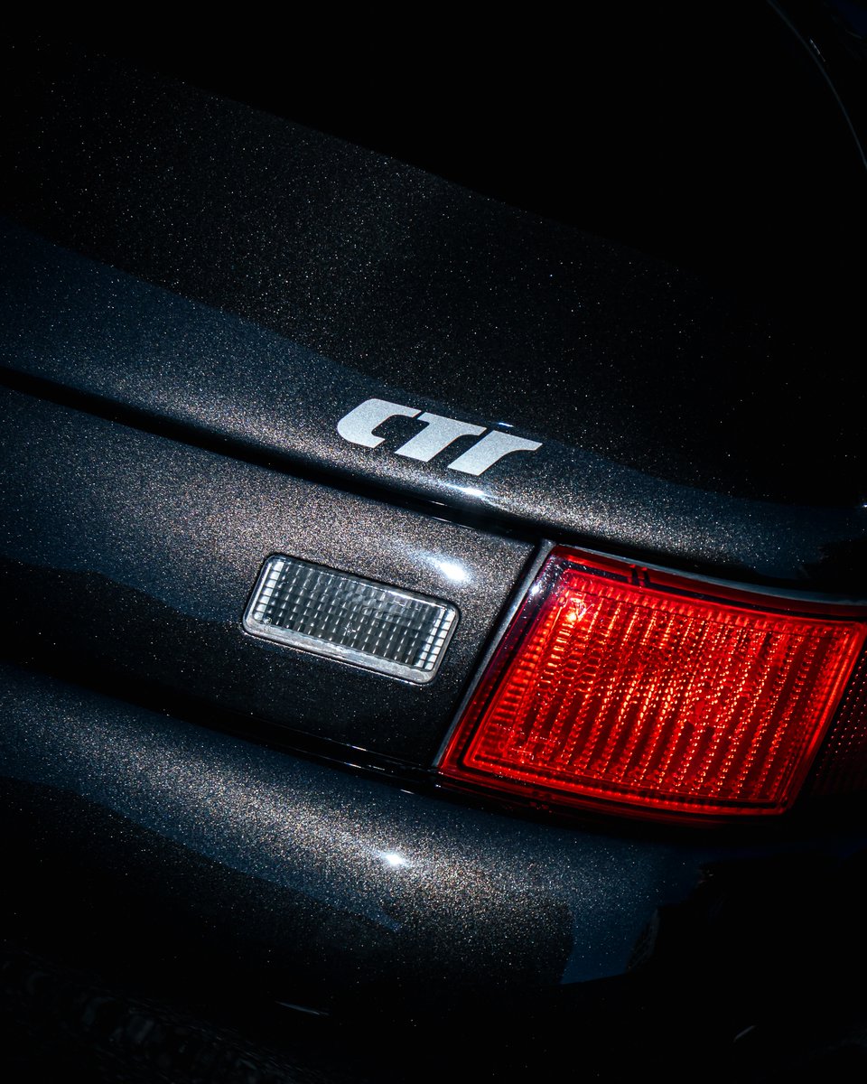 911crz's tweet photo. 超絶好きだったカット達。ディテールが神だったよなぁ。
#LUFTTOKYO #Luftgekuhlt #Type7 #KKLINE #911crz https://t.co/8e43PfR71M