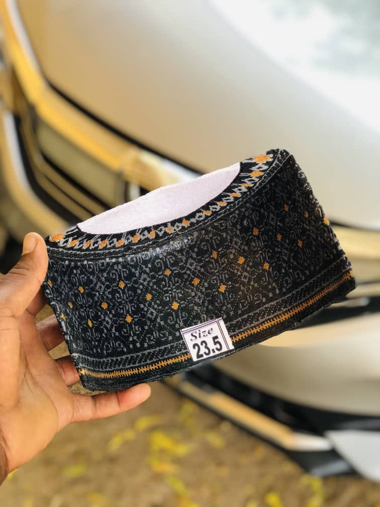 TAHIR EXQUISITE CAPS tweet media