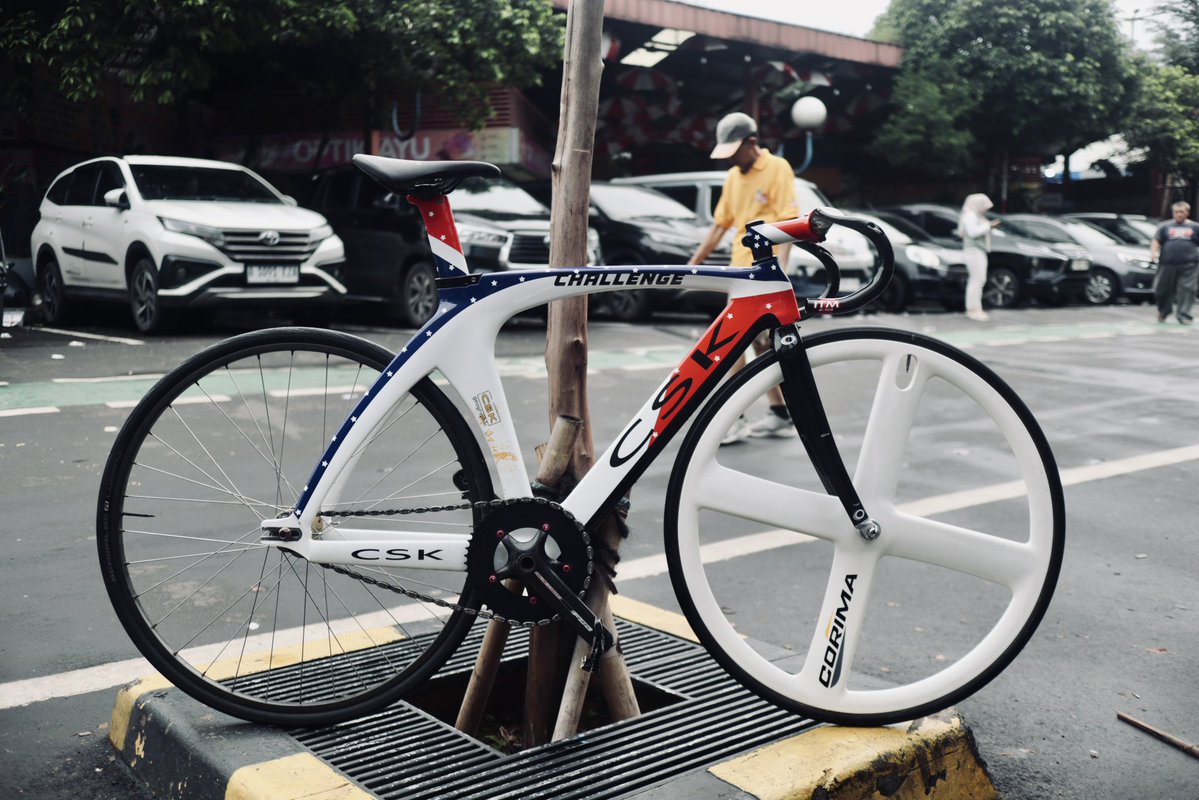 jualan aan tweet media