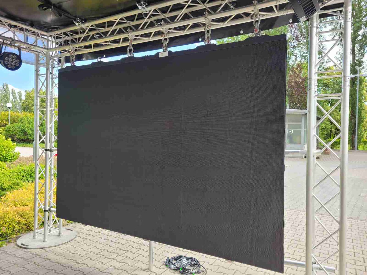 pytlik_mike's tweet image. Erweitern Sie Ihr Event mit unserer . ab 1000,00 Euro -  3x2m LED Wall von RET Rental Expo Tech! Ab Lager Dorsten sofort verfügbar – perfekt für Messestände, Indoor-Events und Präsentationen. Flexibel einsetzbar, ob geständert oder geflogen. Jetzt anfragen! #Eventtechnik