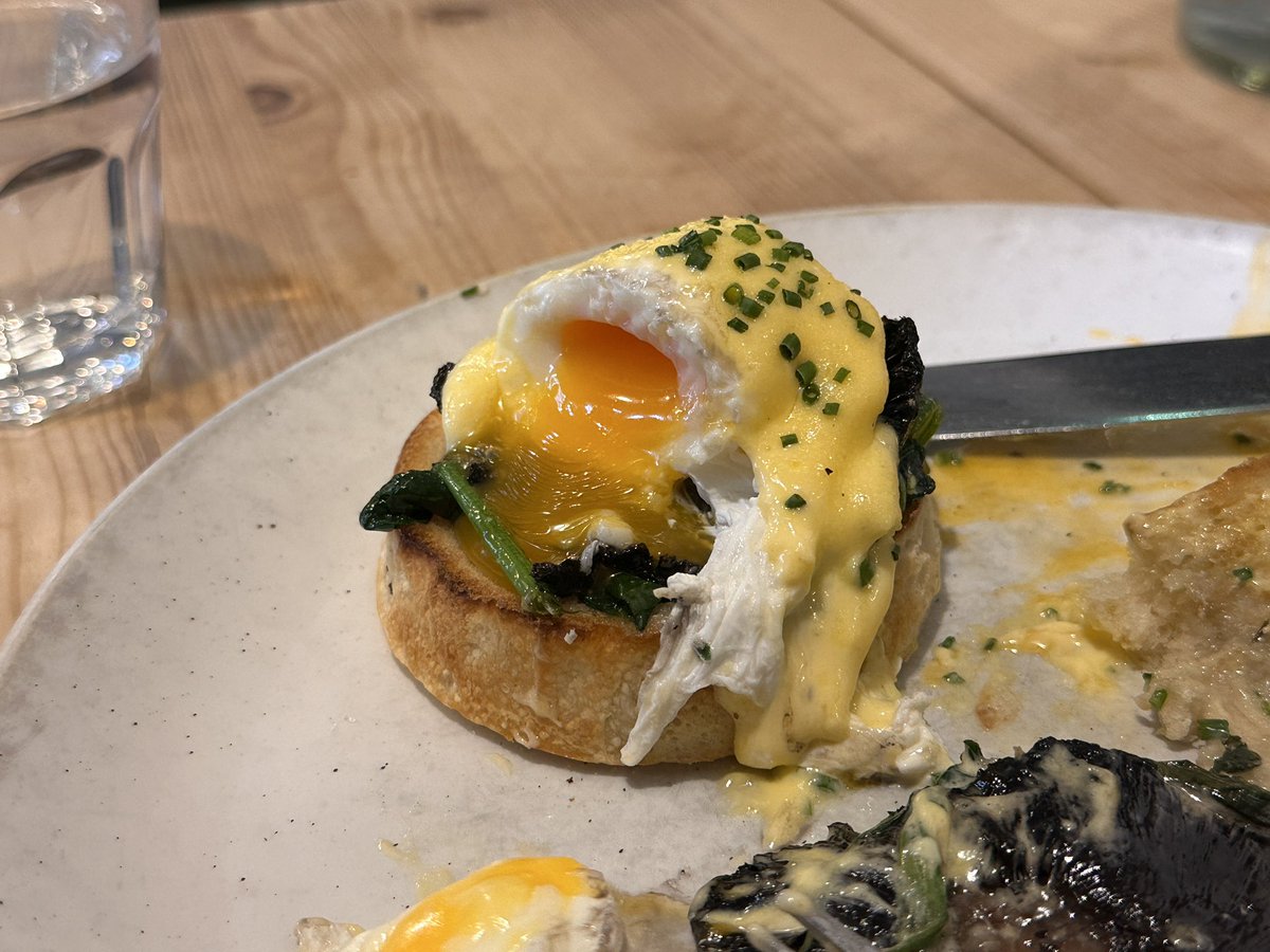 nida 𓃹 tweet media