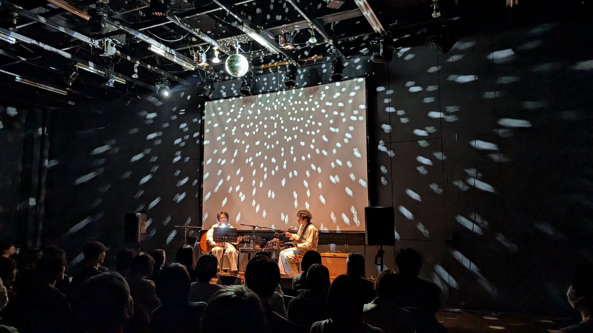 VOG＆boid｜『そこから先は別世界』12月25日発売 tweet media