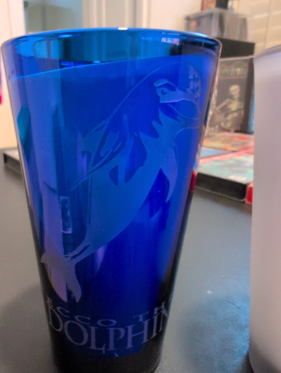 Hellv1n's tweet photo. Met the very awesome @edannunziata yesterday at @GameOnExpo and got all games in my collection signed as well as two custom etched pints by Moto's Glass!  Thrilled to have these in my collection.  Thanks Ed! https://t.co/wSOrTMoZLf