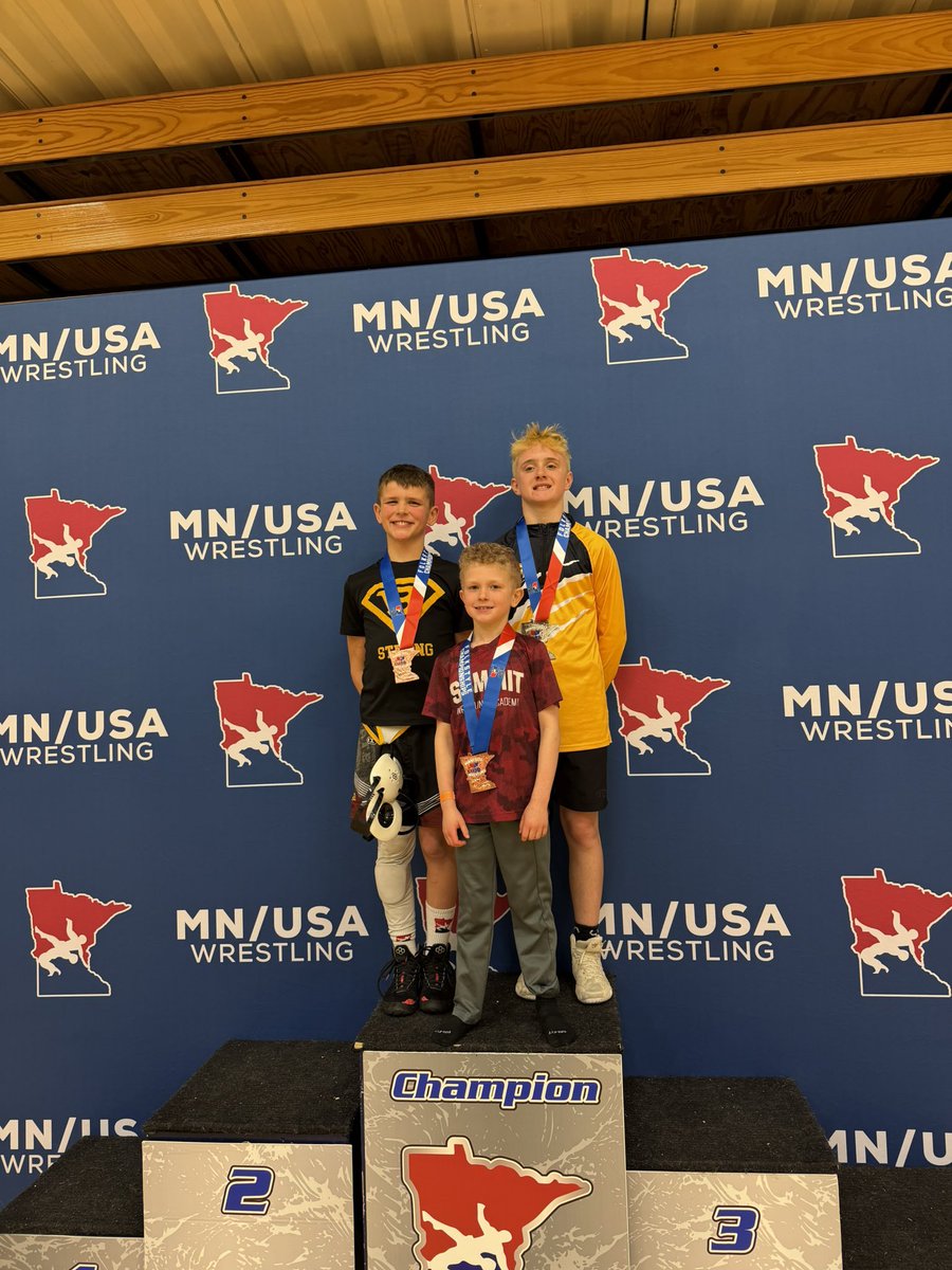 Byron Wrestling tweet media