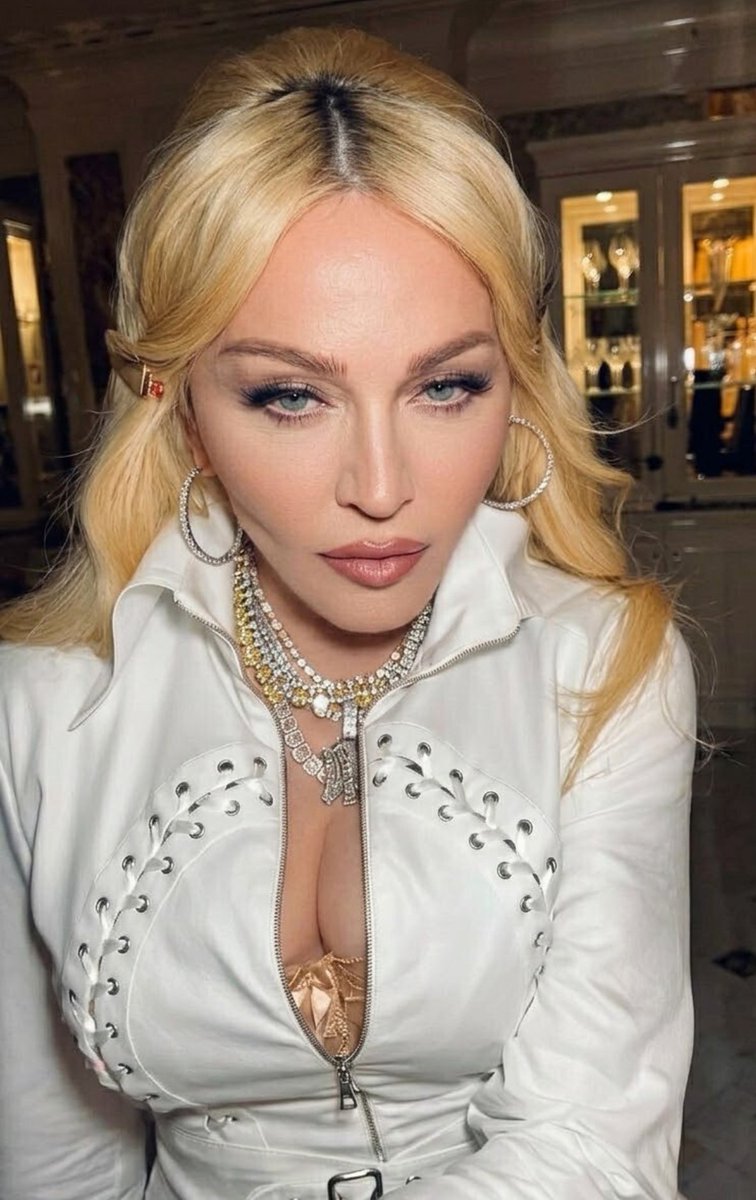 Madonna  

1990                                                                 2025